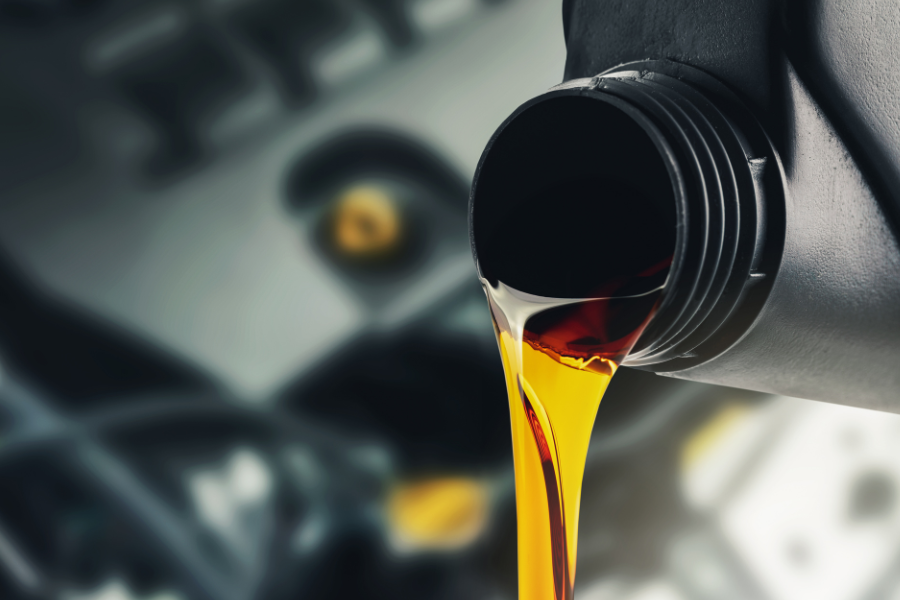 Unrecognized accessory for quick and mess-free compressor oil changes